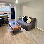 London Apartment - Close To Kings Cross!